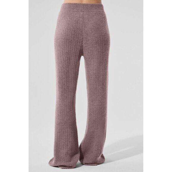 ALO Yoga Cashmere High-Waist Plush Waffle Pant in Mushroom Heather - Picture 4 of 6